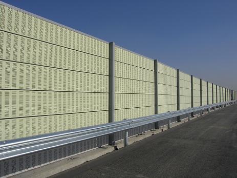 高速公路聲屏障